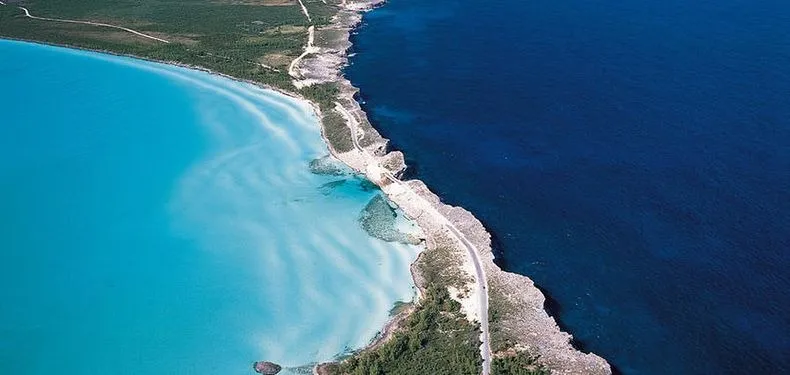 Glass Window Bridge on Eleuthera separating the deep blue Atlantic Ocean from the turquoise Bight of Eleuthera